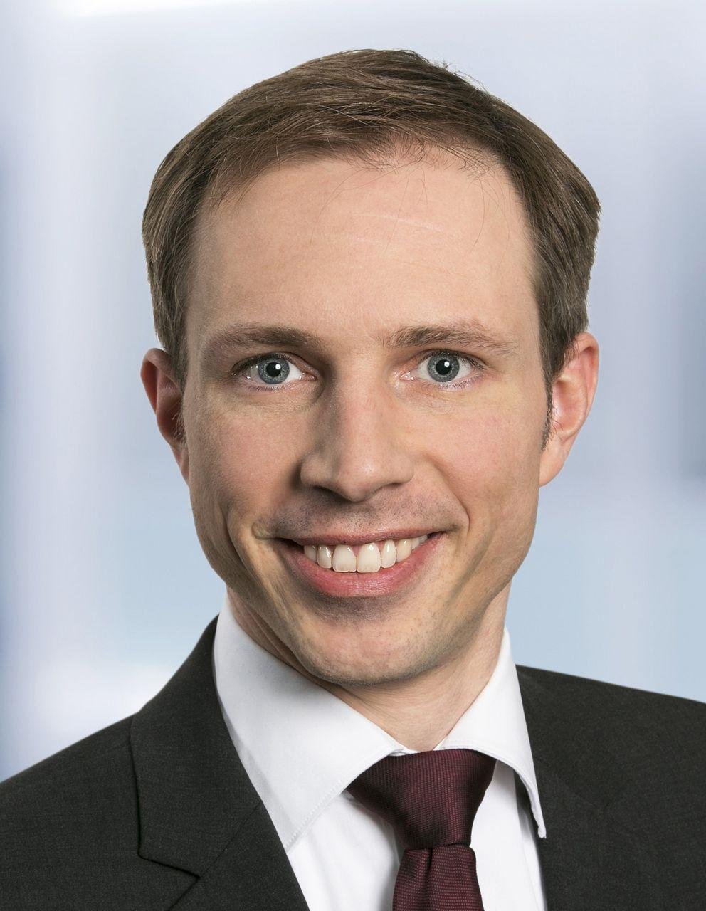 Dr. Björn Kalbfus