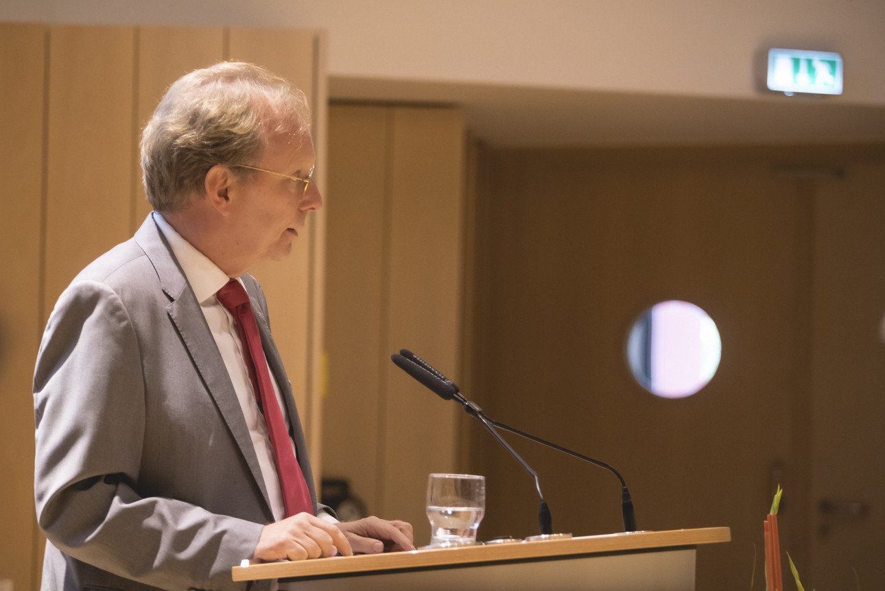  Begr&uuml;&szlig;ung durch den Dekan Prof. Dr. Kai von Lewinski