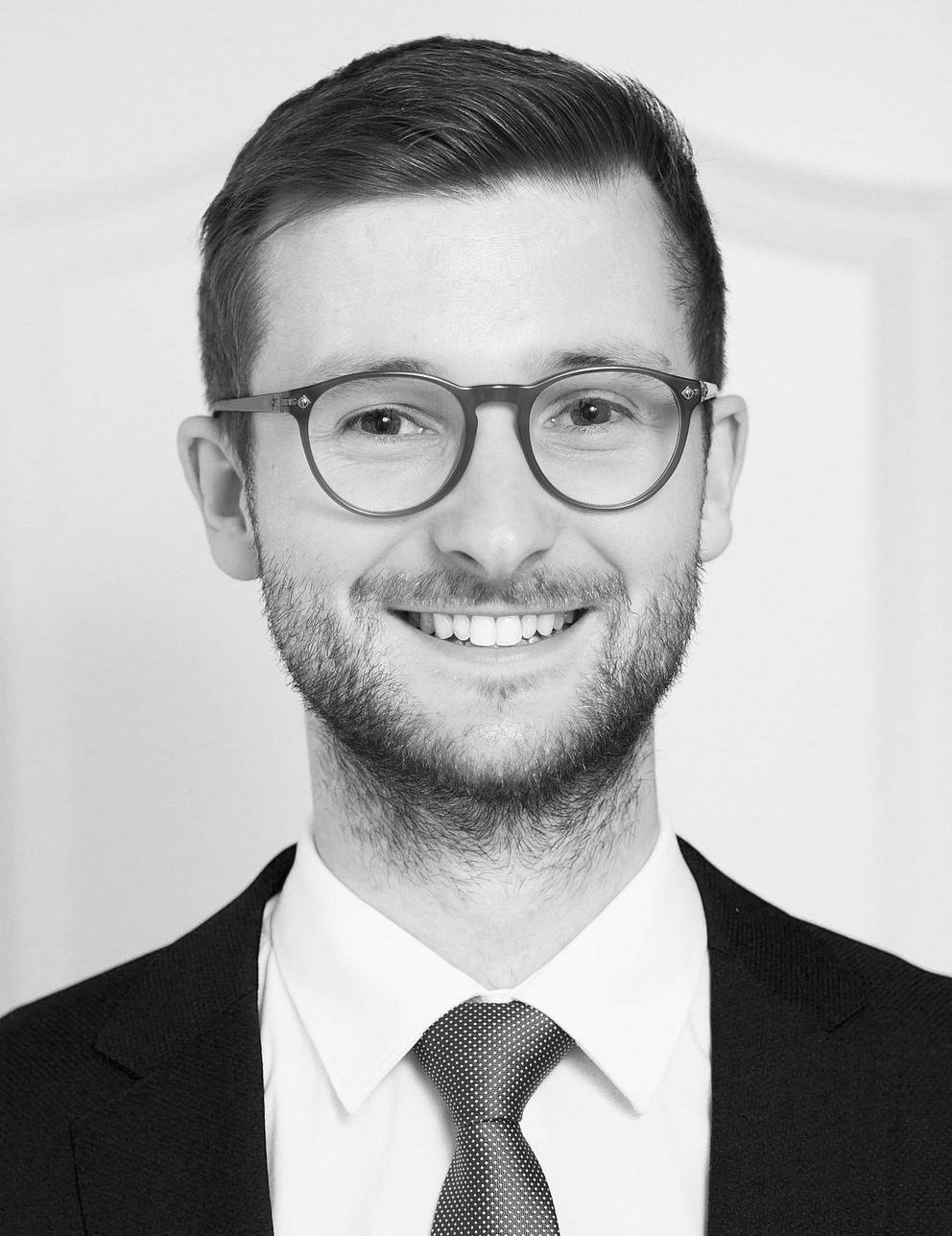 Dr. David Rügamer Dr. David Rügamer