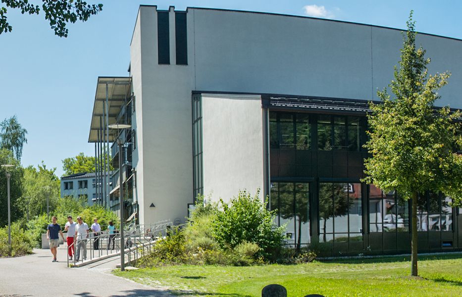 Das Juridicum ist Sitz der Juristischen Fakultät der Universität Passau. Foto: Universität Passau