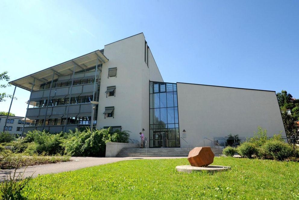 Das Juridicum ist Sitz der Juristischen Fakultät der Universität Passau. Foto: Universität Passau