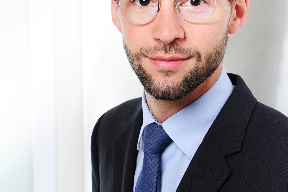 Dr. Christian Kali