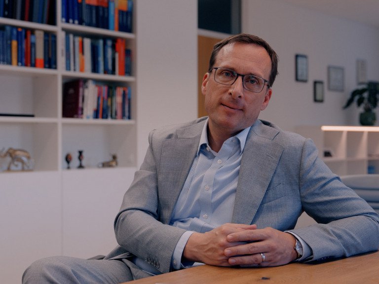 Prof. Dr. Schumann