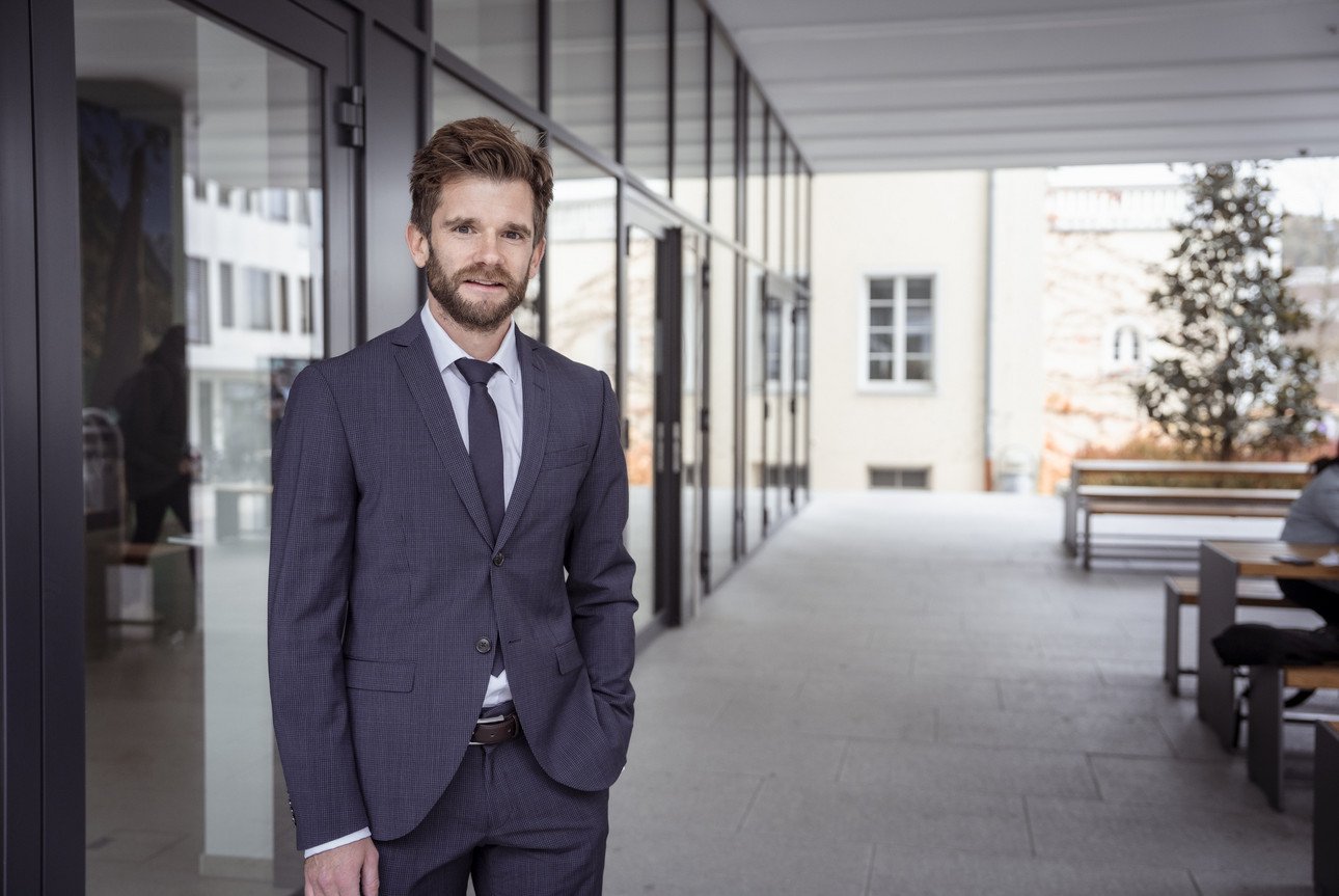 Portr&auml;tbild prof. Dr. Barczak 