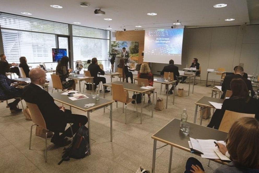 Participants of the inaugural conference Global Data Law, which took place in a hybrid format at the University of Passau.