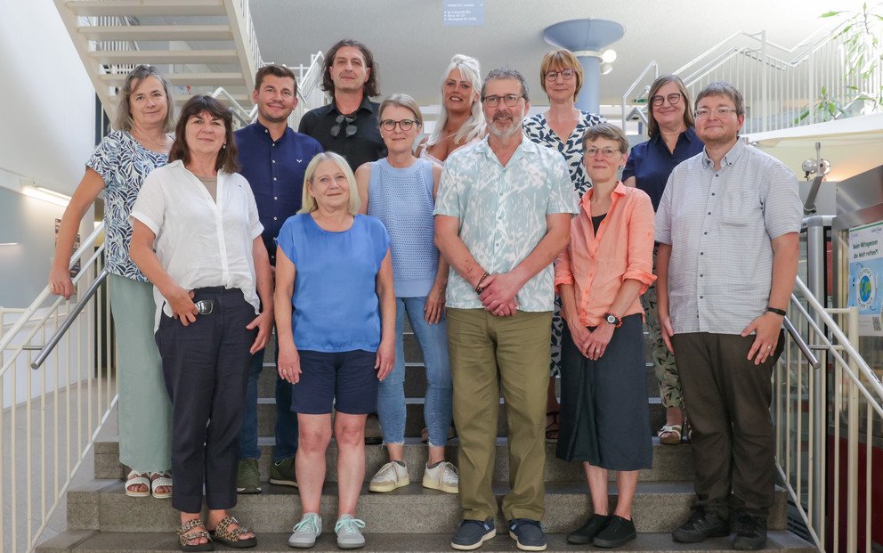 (v.l.) Susanne Bibelriether, Heidi Riederer, Josef K&ouml;berl, Heidi Hausinger, Michael Hagleitner, Silvia  Lehmbeck, Tatjana M&uuml;ller, Armin Pangerl, Birgit Schwenger, Susannah Davis, Petra Schilling, Florian  Stelzer; Foto: Personalrat Universit&auml;t Passau