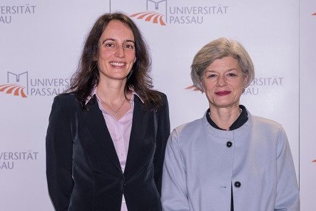 Vizepr&auml;sidentin Prof. Dr. Daniela Wawra und Pr&auml;sidentin Prof. Dr. Carola Jungwirth