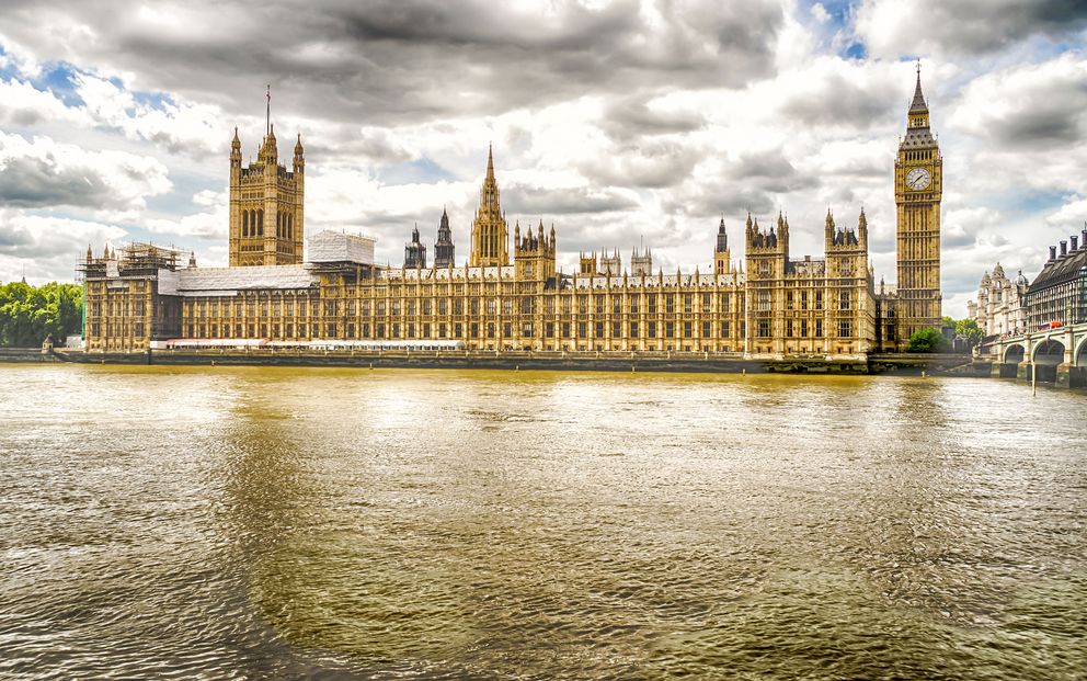 Houses of Parliament in London: Prof. Dr. Ulrike Müßig, Rechtshistorikerin an der Universität Passau, analysiert den politischen Diskurs in Großbritannien rund um das Brexit-Drama