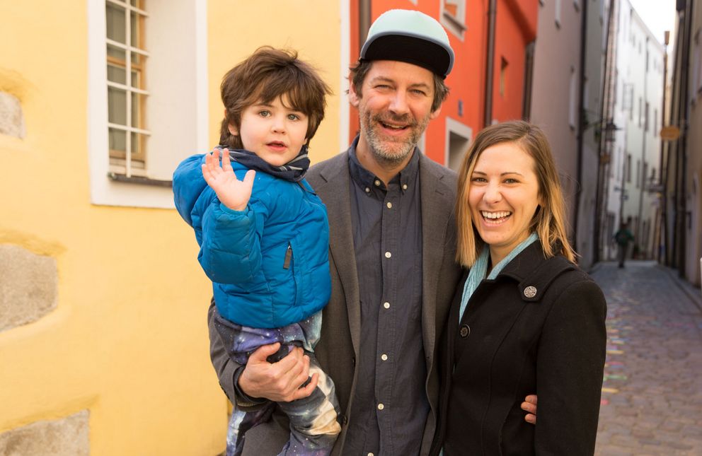 Mindy Nunez Duffourc mit ihrer Familie in Passau